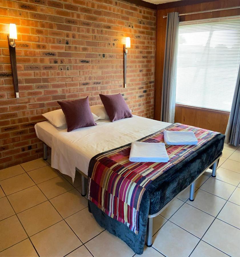 Proserpine Motor Lodge Esterno foto