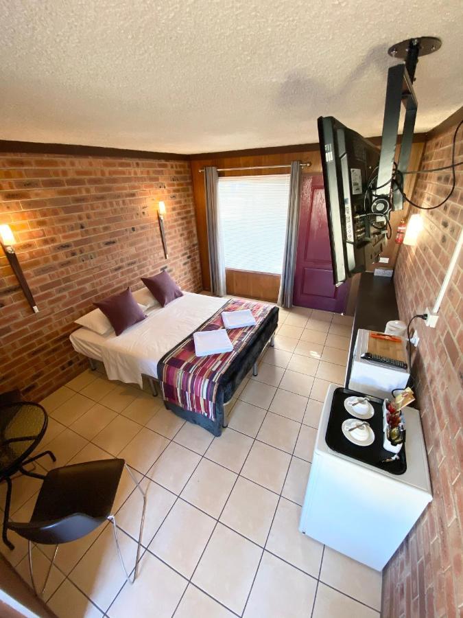 Proserpine Motor Lodge Esterno foto