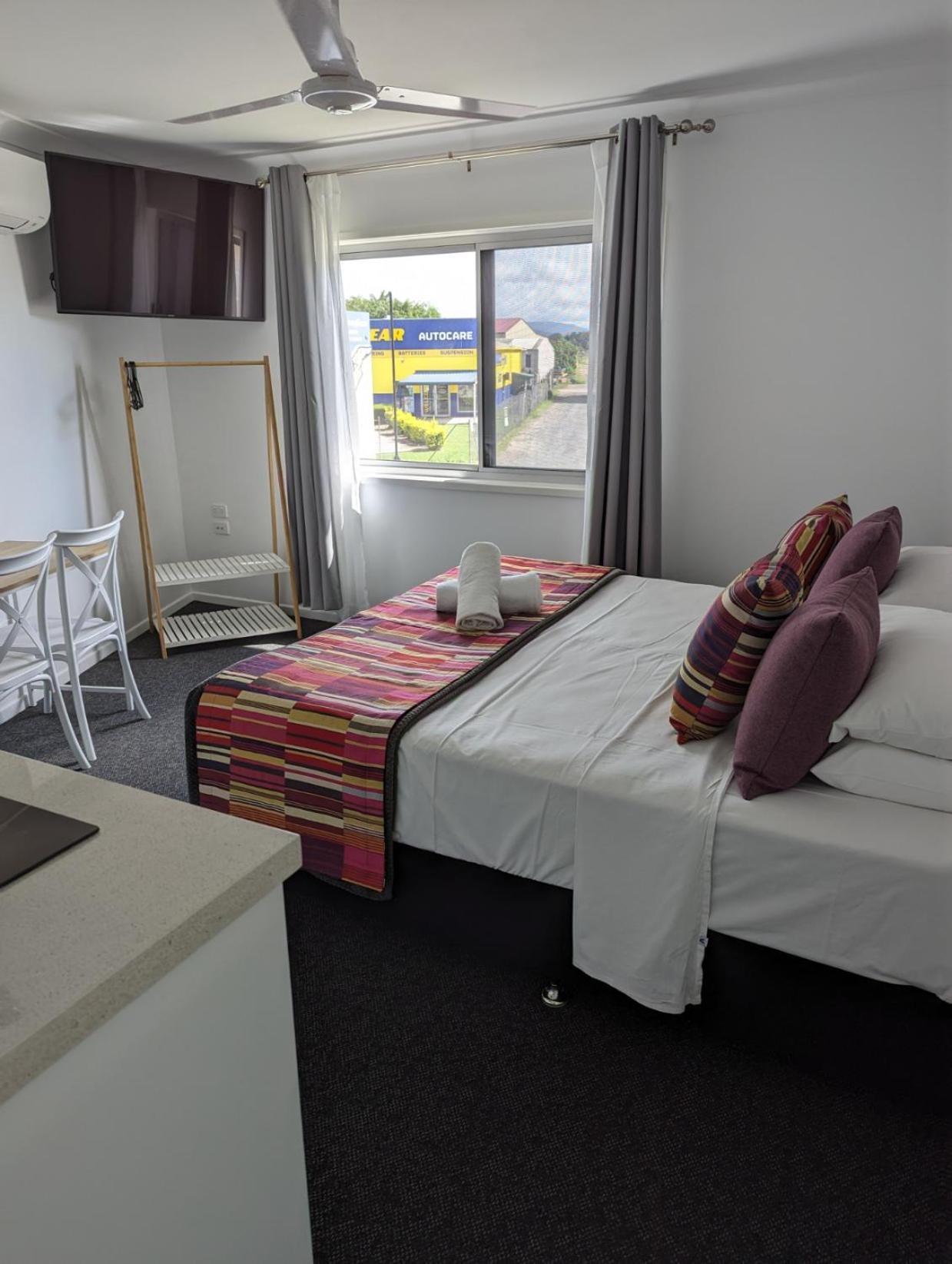 Proserpine Motor Lodge Esterno foto