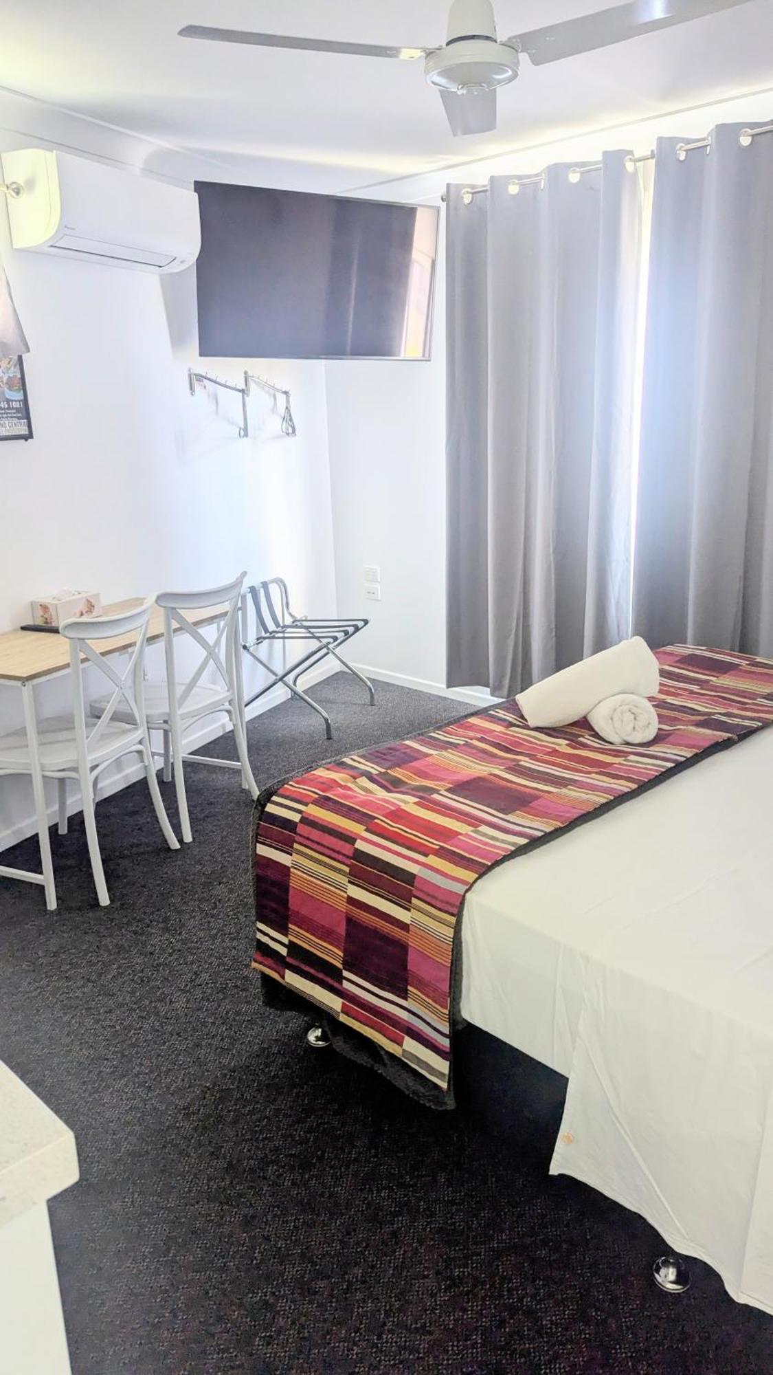 Proserpine Motor Lodge Esterno foto